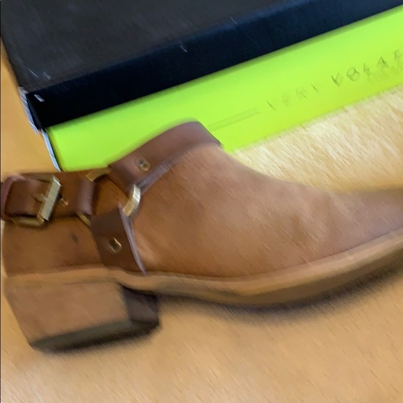 Shoes - Picture 3 of 5